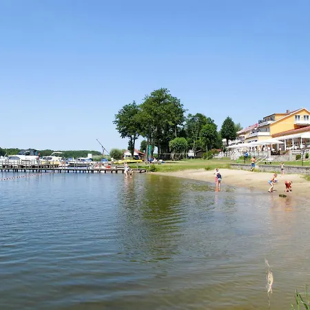 Yachthafen - Muz117 * Waren (Mueritz)